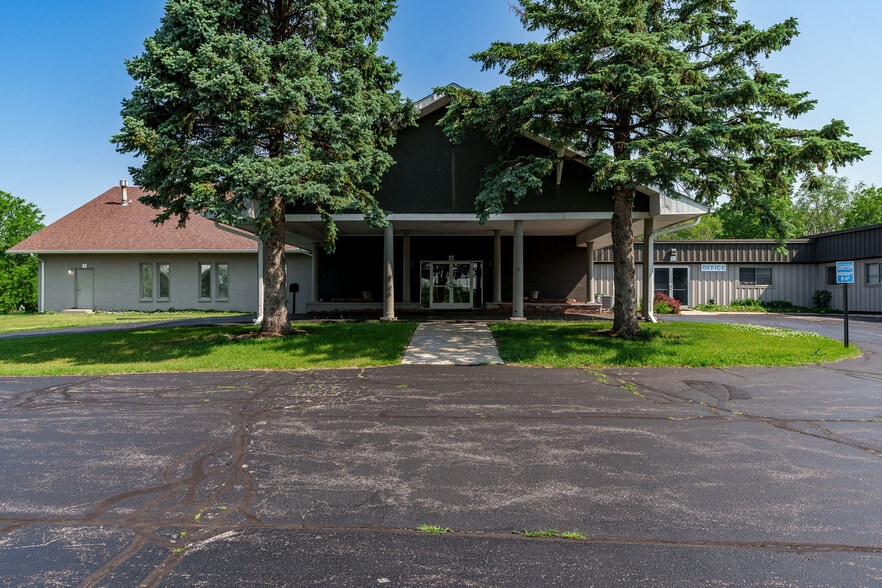 More Photos Of 4312 20th St, Rockford Religious Facility For Sale
