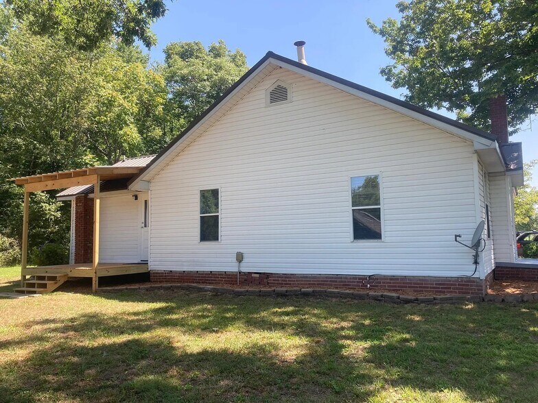 More Photos Of , Lexington Specialty For Sale