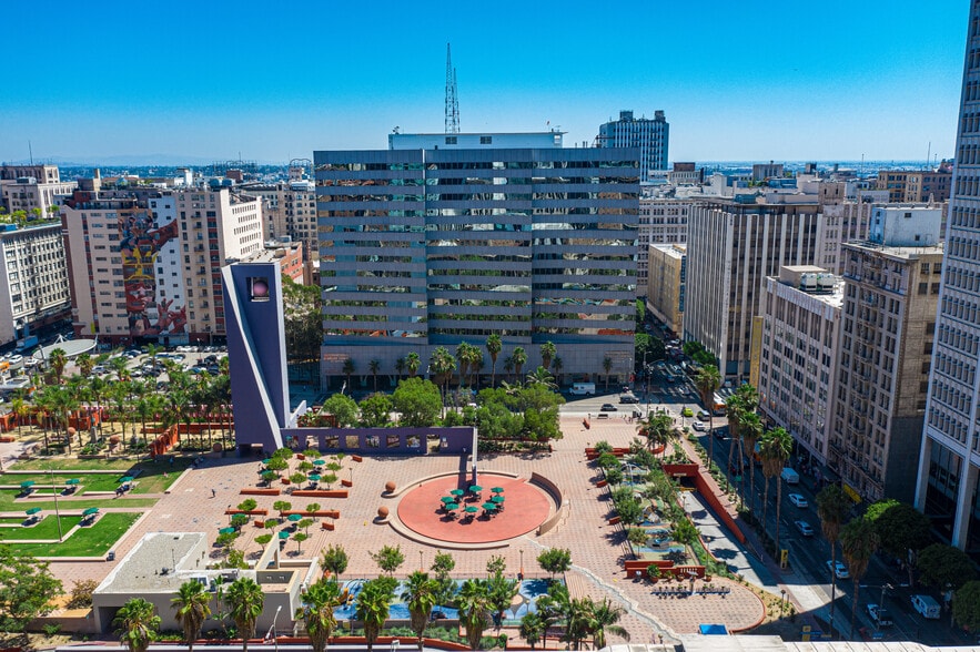 More Photos Of 550 S Hill St, Los Angeles Office For Lease