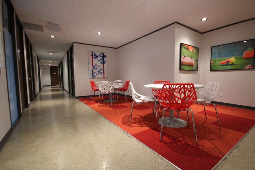 More Photos Of 507 N Sam Houston Pky E, Houston Office For Lease