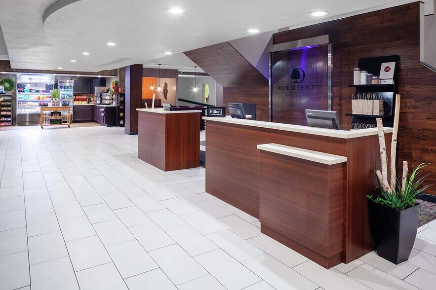 More Photos Of 300 Prestige Pl, Dayton Hotel For Sale
