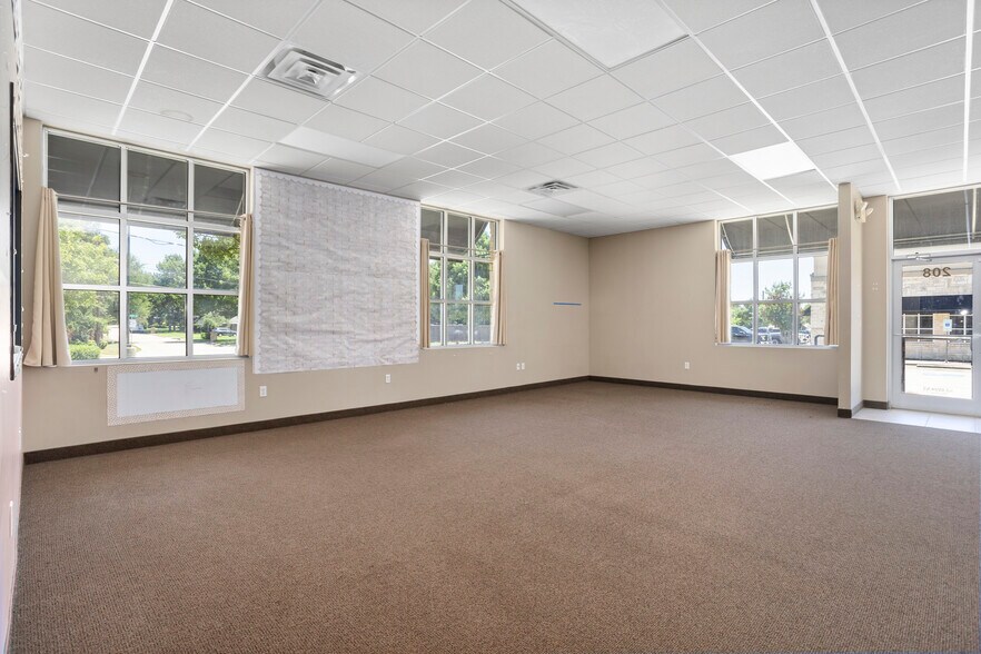 More Photos Of 2384 North Highway 287, Mansfield Office For Lease
