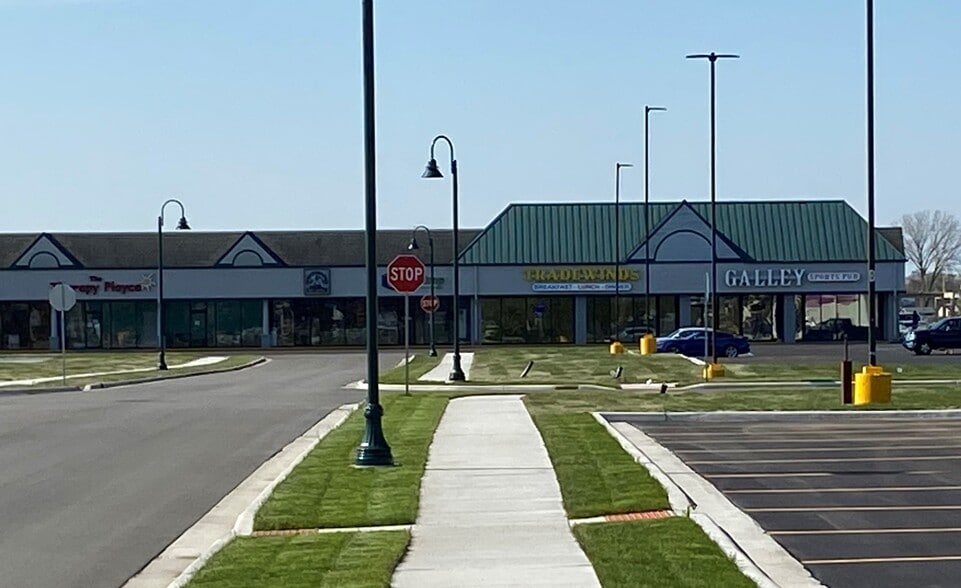 More Photos Of 3101-3227 Northview Dr, Elkhart Unknown For Lease