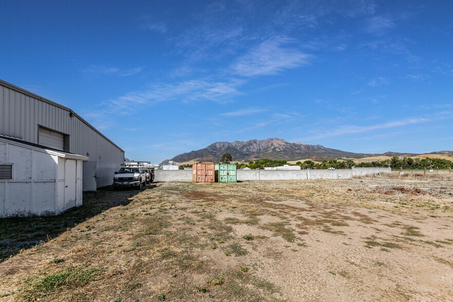 More Photos Of 4116 W 5800 N, Mountain Green Light Manufacturing For Lease