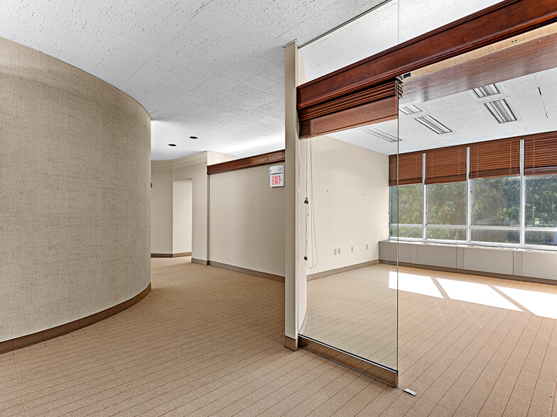 More Photos Of 1 N Pack Sq, Asheville Office For Lease