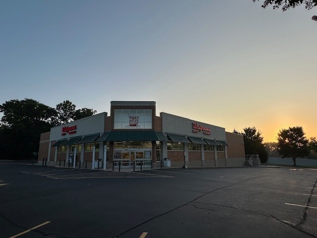 More Photos Of 801 Mebane Oaks Rd, Mebane Drugstore For Sale