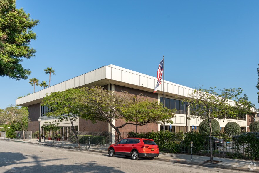 More Photos Of 210 S De Lacey Ave, Pasadena Office For Lease