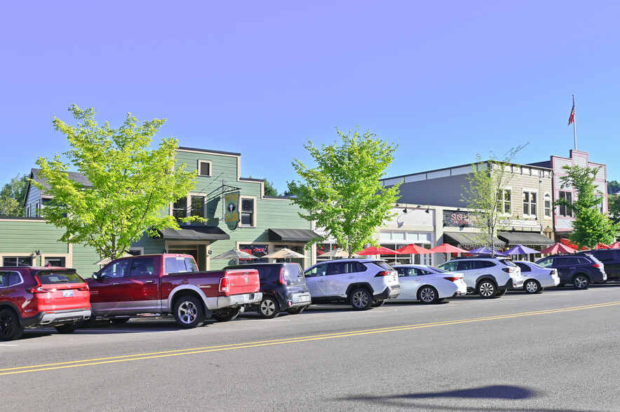 Primary Photo Of 1731-1745 Willamette Falls Dr, West Linn Storefront For Sale