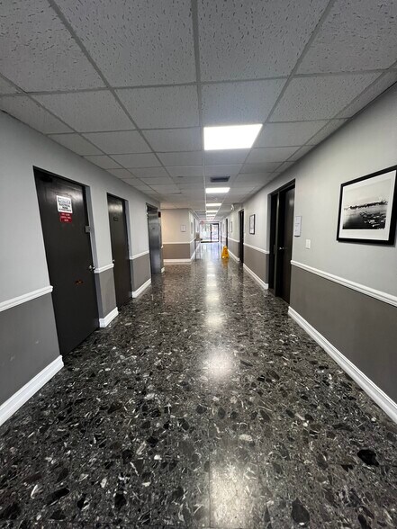 More Photos Of 5700 Lake Worth Rd, Greenacres Medical For Lease