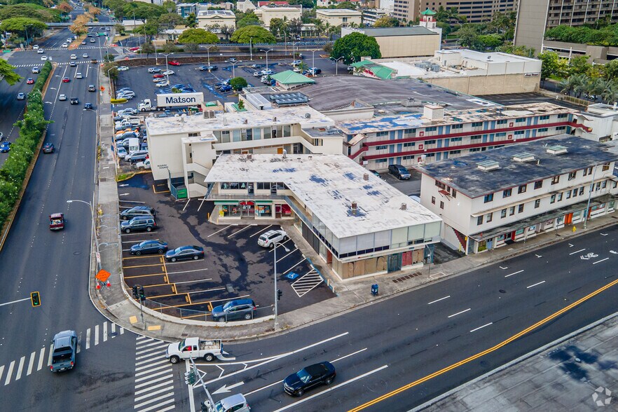 More Photos Of 1365 Nuuanu Ave, Honolulu Storefront Retail Office For Lease