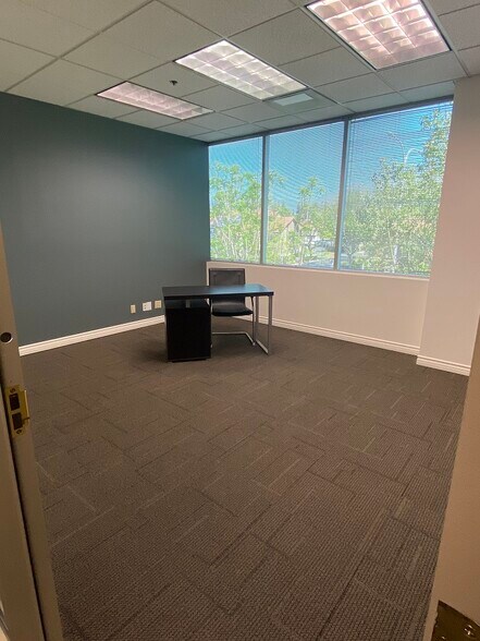 More Photos Of 3400 Inland Empire Blvd, Ontario Office For Lease