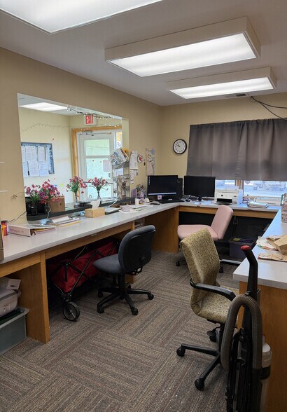More Photos Of 4640 W 27th St, Lawrence Schools For Sale