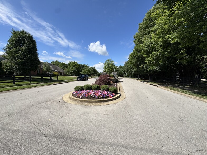 More Photos Of Sugartree Lane, Versailles Land For Sale