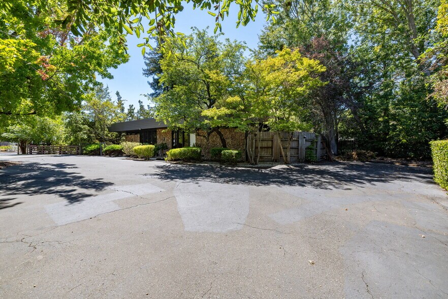 More Photos Of 7 Page St, Cotati Medical For Sale