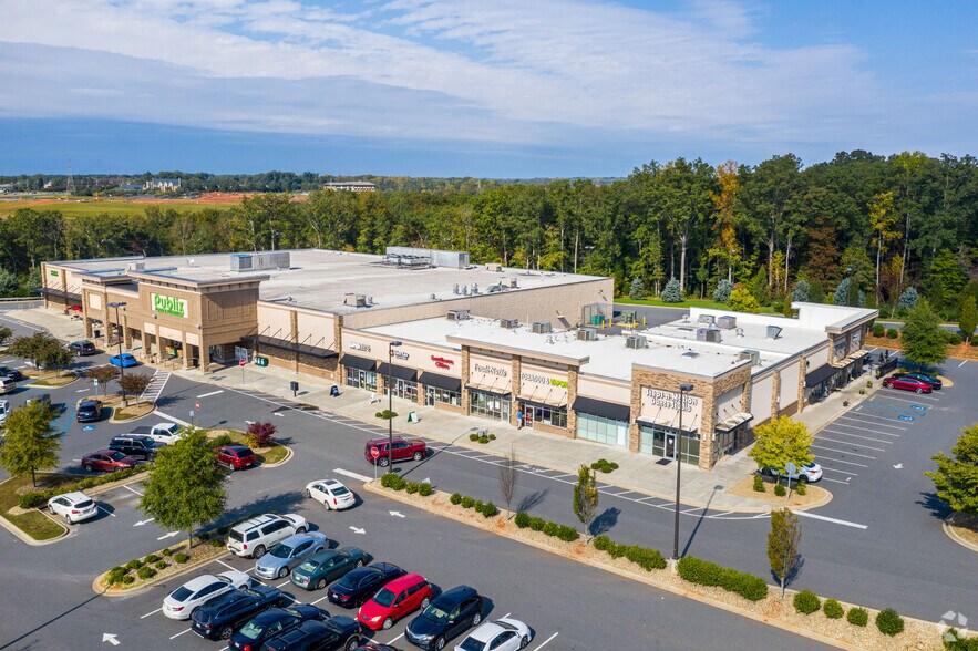 More Photos Of 8394 Charlotte Hwy, Fort Mill Fast Food For Lease