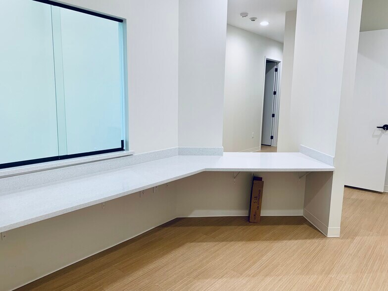 More Photos Of 1400 N Coit Rd, McKinney Medical For Lease