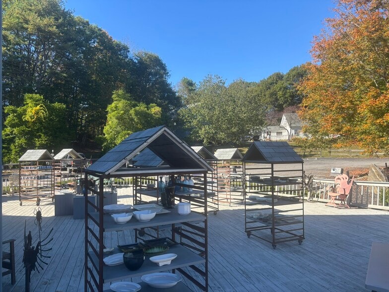 More Photos Of 727 Boothbay Rd, Edgecomb Light Distribution For Sale