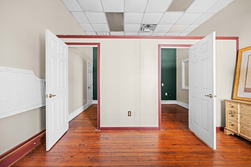 More Photos Of 219 E Screven St, Quitman Storefront Retail Office For Sale