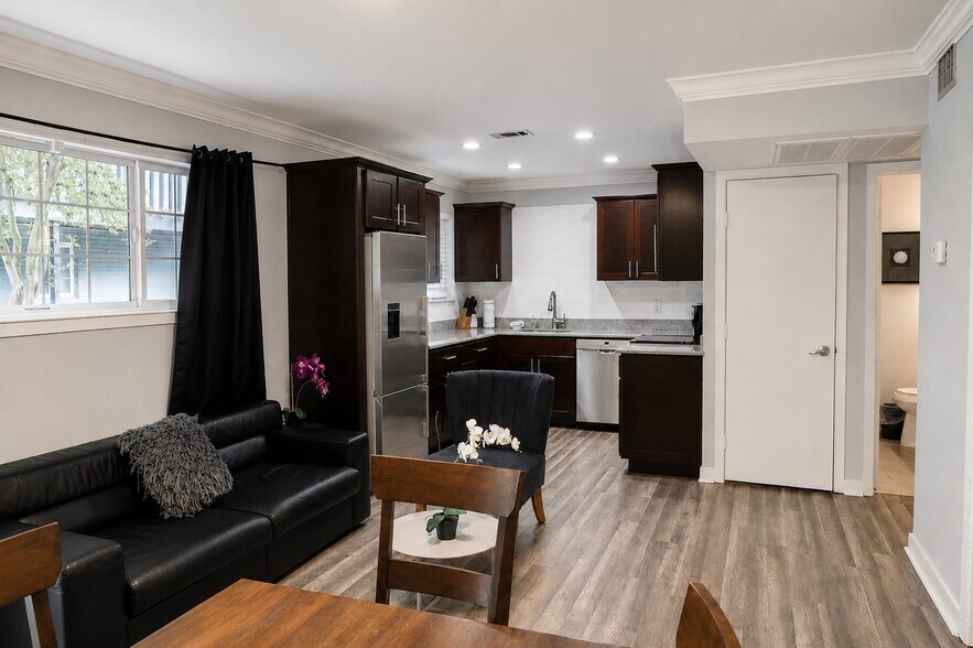 More Photos Of 2508 Southmore Blvd, Houston Apartments For Sale