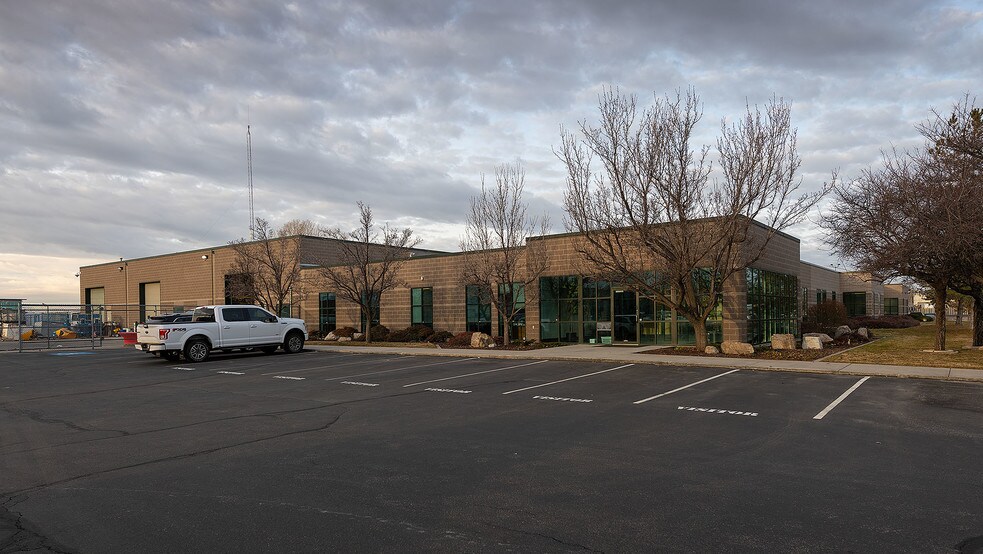 More Photos Of 3131 W 2210 S, Salt Lake City Office For Sale