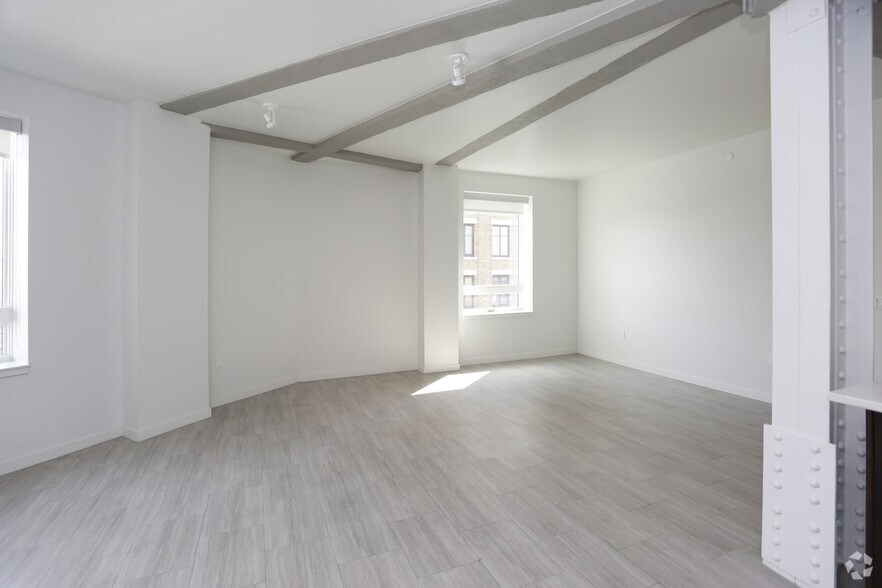 More Photos Of 55 Ionia Ave NW, Grand Rapids Apartments For Sale