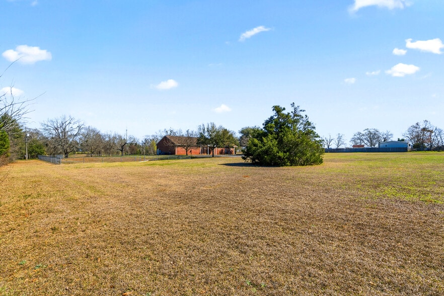 More Photos Of 2828 Harvest Rd, Jay Religious Facility For Sale