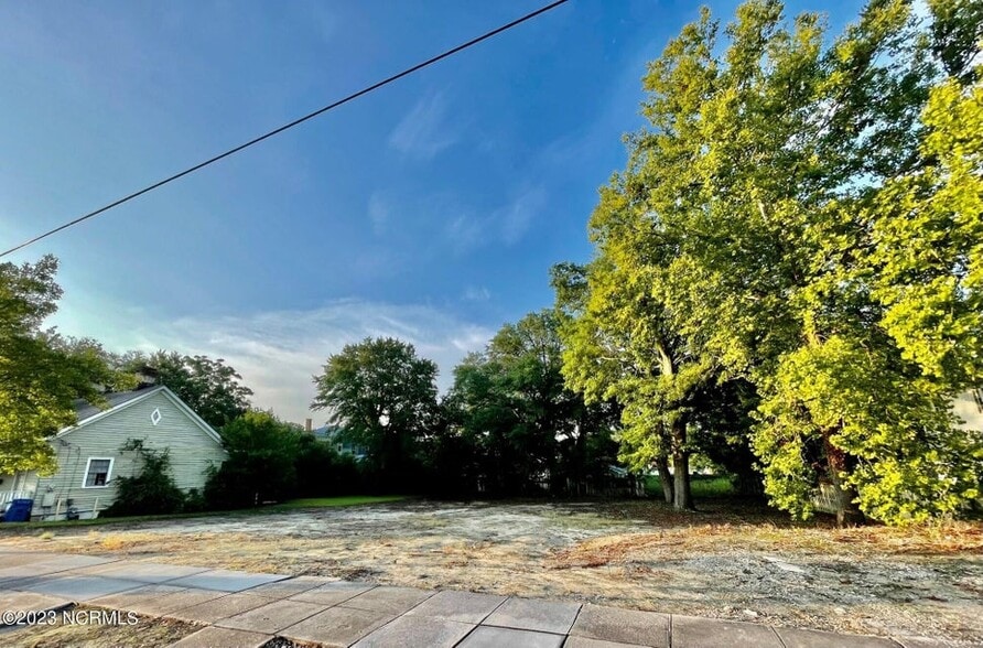 More Photos Of 412 Castle St, Wilmington Land For Sale