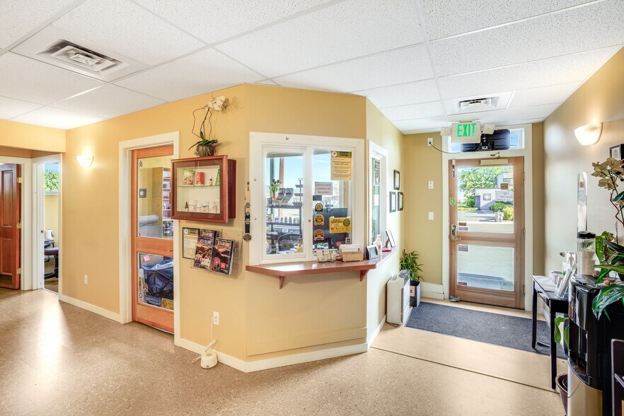 More Photos Of 1712 12th, The Dalles Medical For Sale