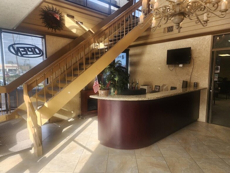 More Photos Of 2055 Hamner Ave, Norco Office Residential For Lease