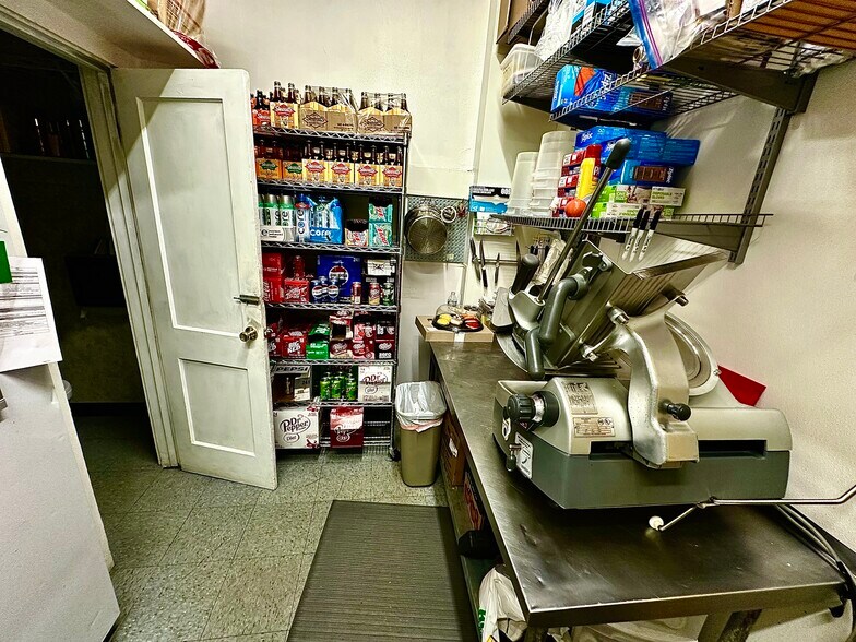 More Photos Of 124 N Main St, Lima Specialty For Sale