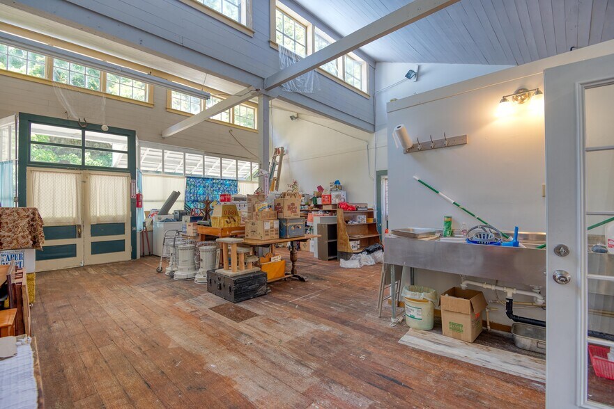 More Photos Of 6750 Or-126 Hwy, Florence Marina For Sale