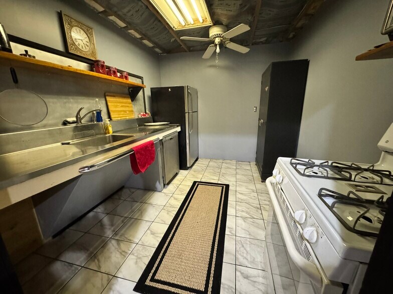 More Photos Of 2285 Reneau Rd, Oneonta Contractor Storage Yard For Sale