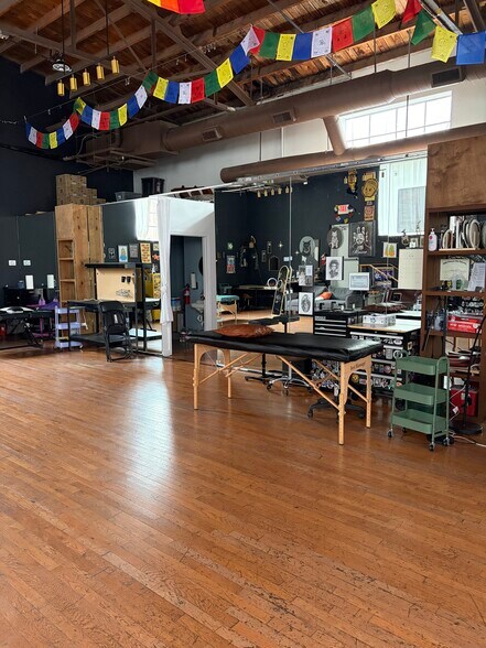 More Photos Of 118 W Vine St, Murfreesboro Freestanding For Sale