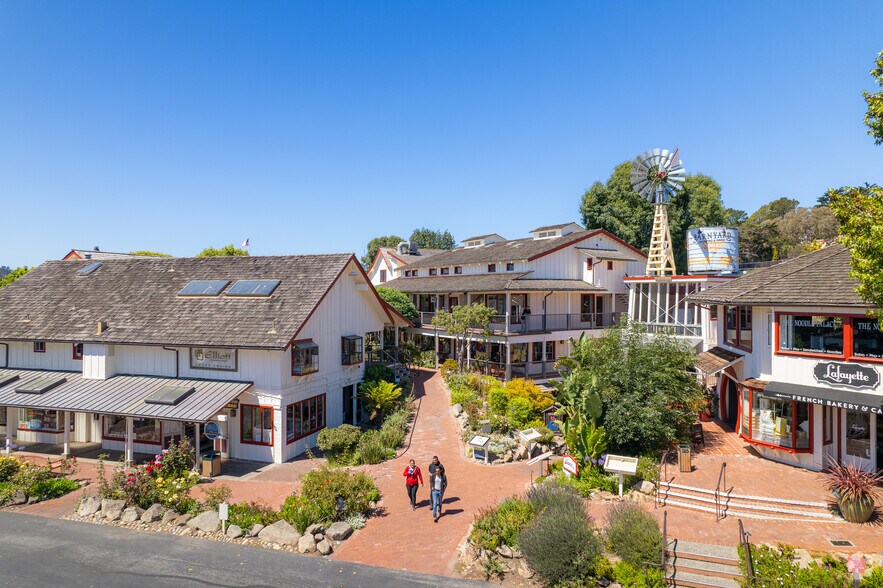 More Photos Of 3618 The Barnyard, Carmel Unknown For Lease