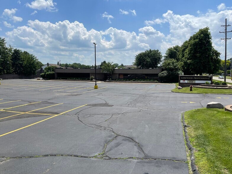 More Photos Of 42700 Schoenherr Rd, Sterling Heights Medical For Sale