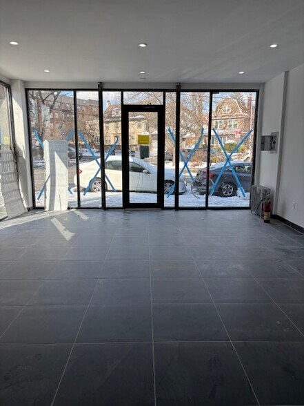 More Photos Of 12302 Metropolitan Ave, Kew Gardens General Retail For Lease