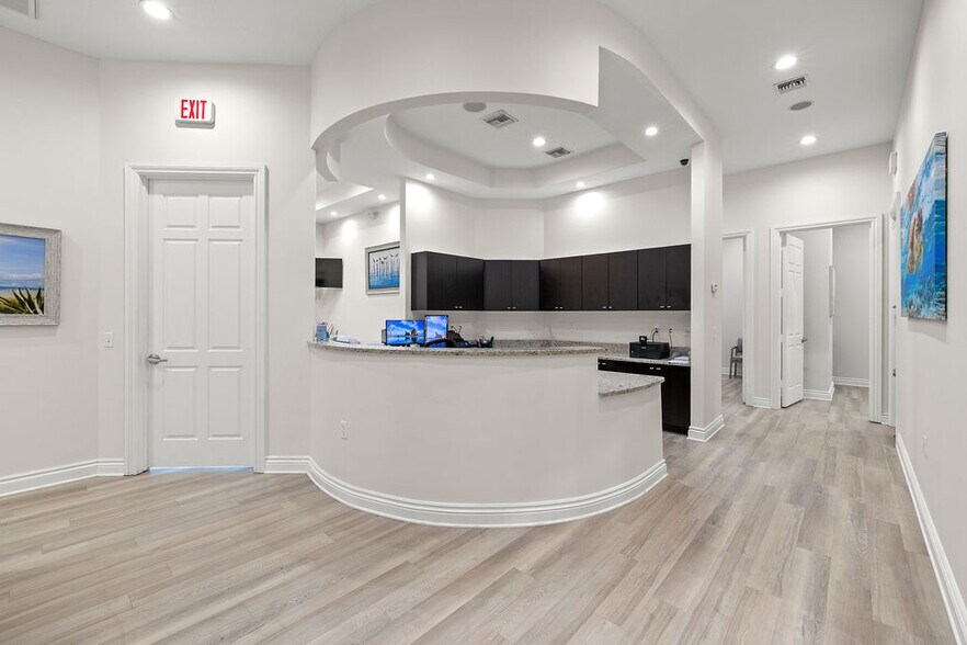 More Photos Of 2624 S Us Highway 1, Fort Pierce Medical For Sale