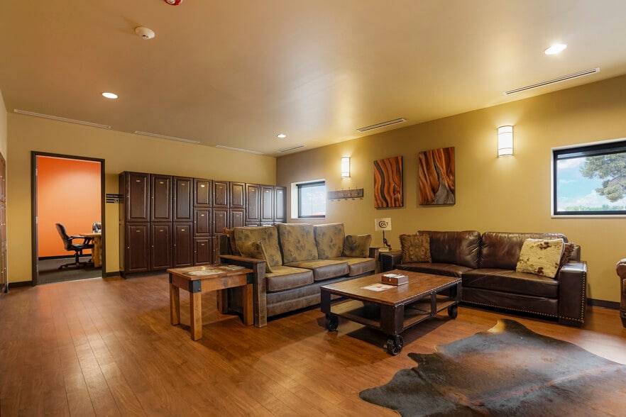 More Photos Of 12105 W Cedar Dr, Lakewood Flex For Sale