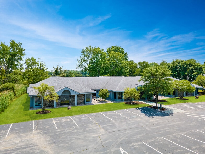 More Photos Of 5710 Commons Park, East Syracuse Medical For Lease
