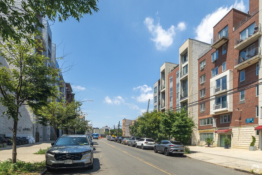 More Photos Of 65 Maspeth Ave, Brooklyn Apartments For Lease