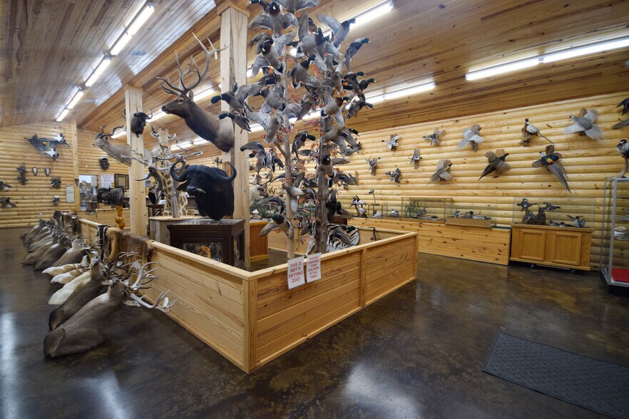 More Photos Of 10024 Highway 165, North Little Rock Light Manufacturing For Sale