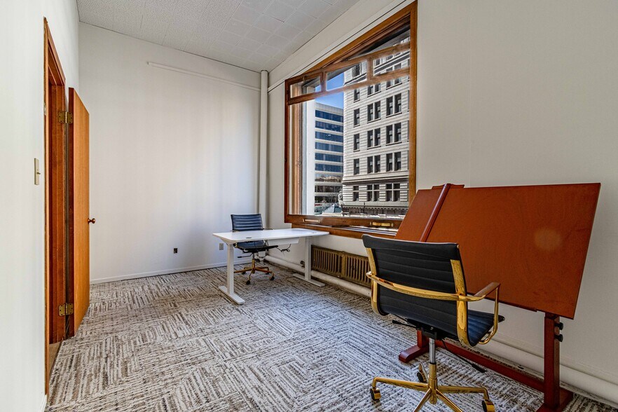 More Photos Of 1440 Broadway, Oakland Office For Lease