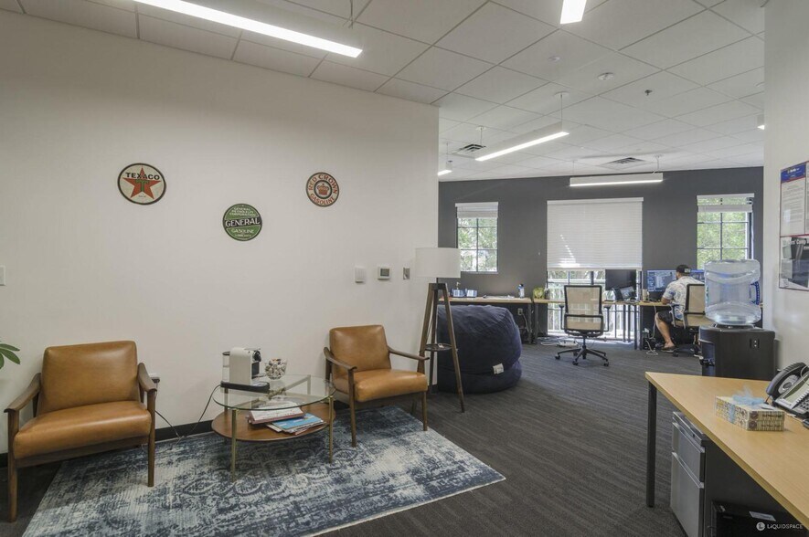 More Photos Of 2000 PGA Blvd, Palm Beach Gardens Storefront Retail Office For Lease