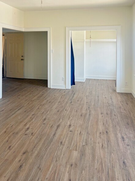 More Photos Of 522 W VERNON Ave, Los Angeles Daycare Center For Sale