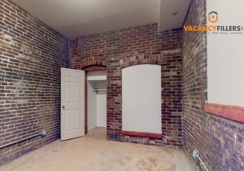 More Photos Of 407 N Charles St, Baltimore Apartments For Lease