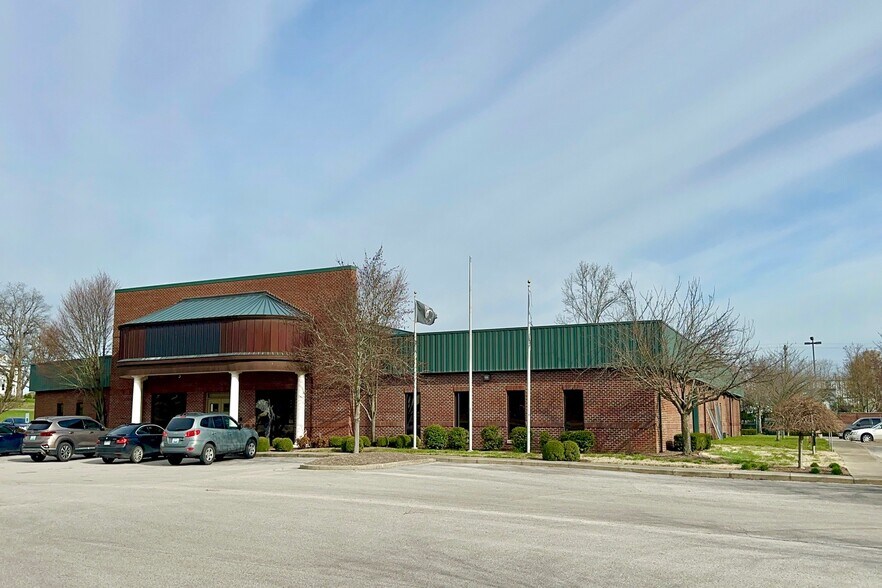 Primary Photo Of 1014 S Main St, Nicholasville Office For Sale