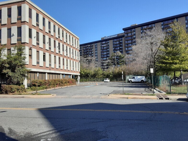 More Photos Of 6121 Lincolnia Rd, Alexandria Office For Sale