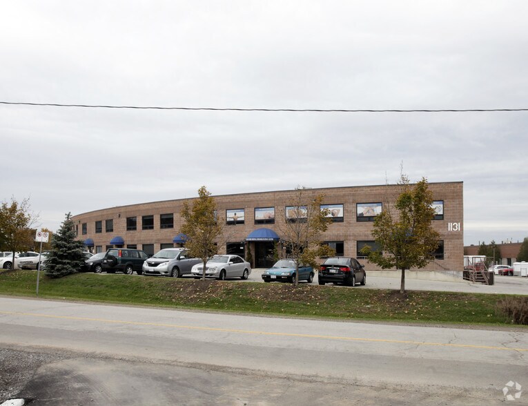 More Photos Of 1131 Invicta Dr, Oakville Warehouse For Lease
