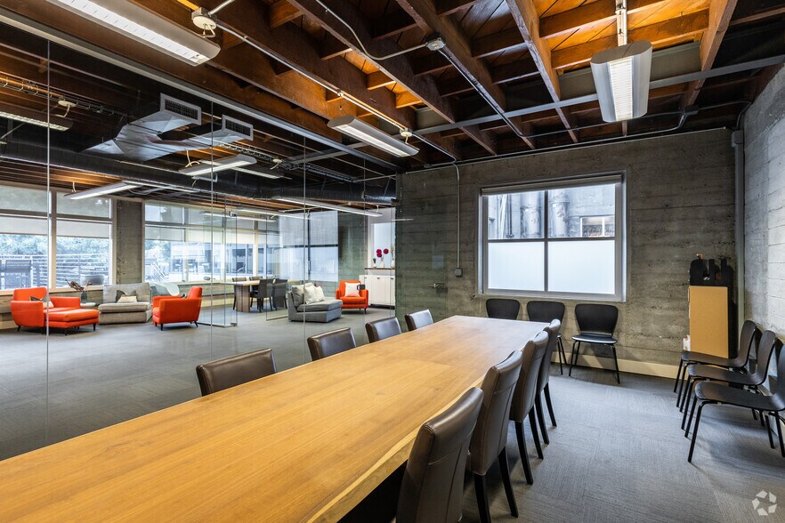 More Photos Of 541-547 Bryant St, Palo Alto Loft Creative Space For Lease