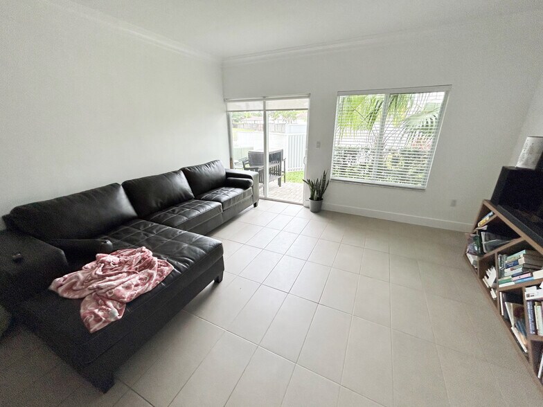 More Photos Of 509 NE 121st St, North Miami Apartments For Sale